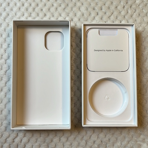 EMPTY BOX for iPhone 14, Midnight, 128GB Model A2649 - Picture 3 of 6